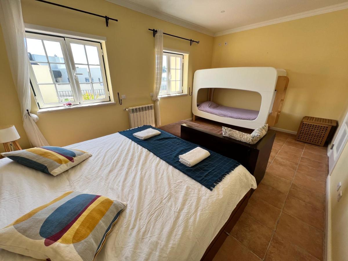 B&B With Heated Pool São Martinho do Porto Exterior photo