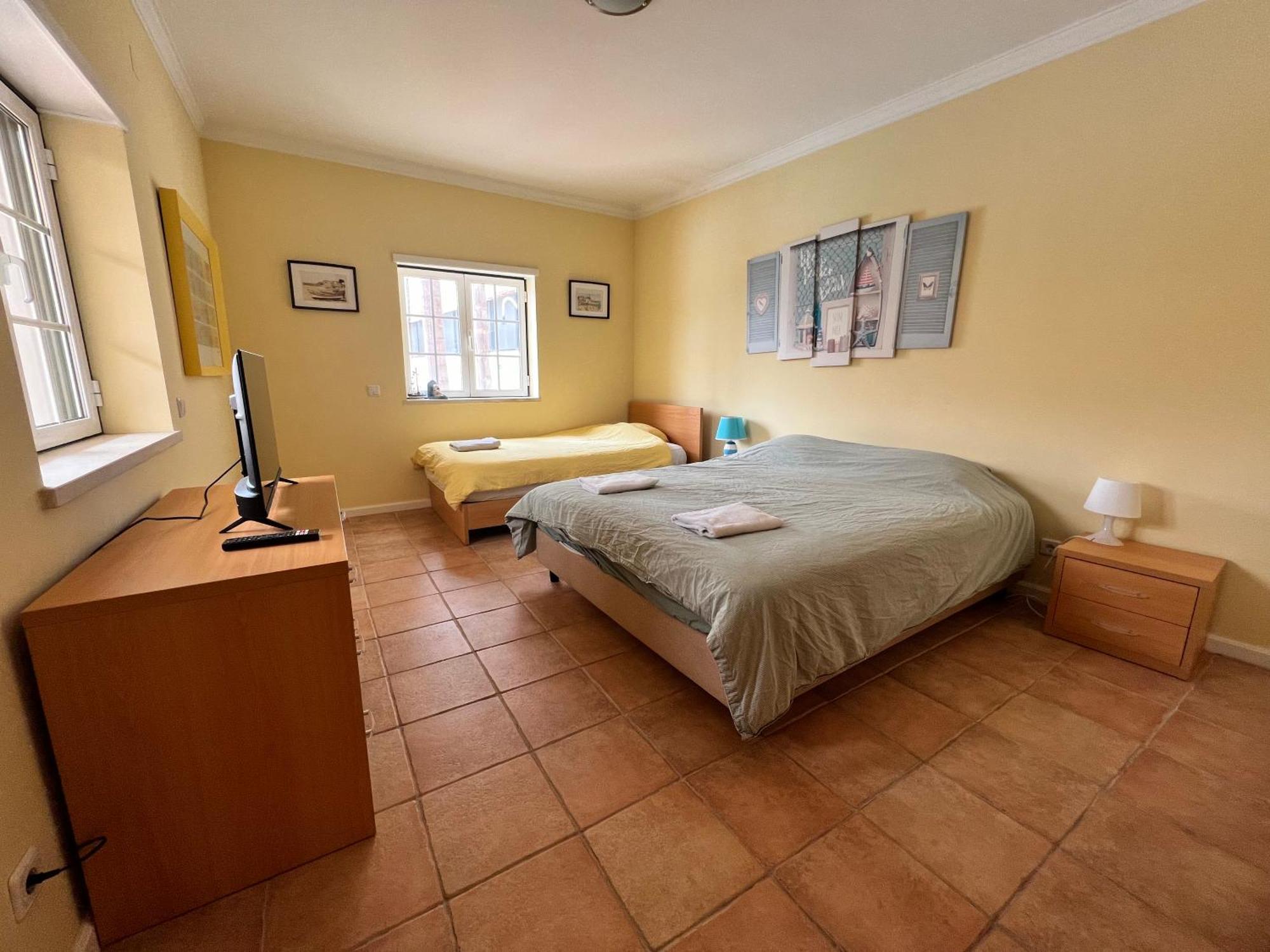 B&B With Heated Pool São Martinho do Porto Exterior photo